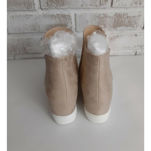 Queen George Aspen Boot sz 7 Vegan Suede New, High Top - Picture 3 of 5